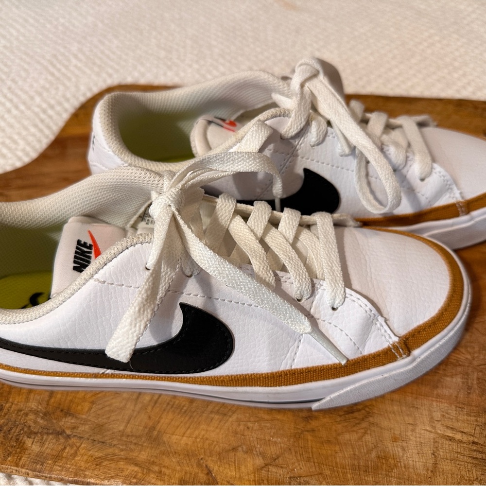 Nike White and Tan Sneakers - Picture 10 of 11